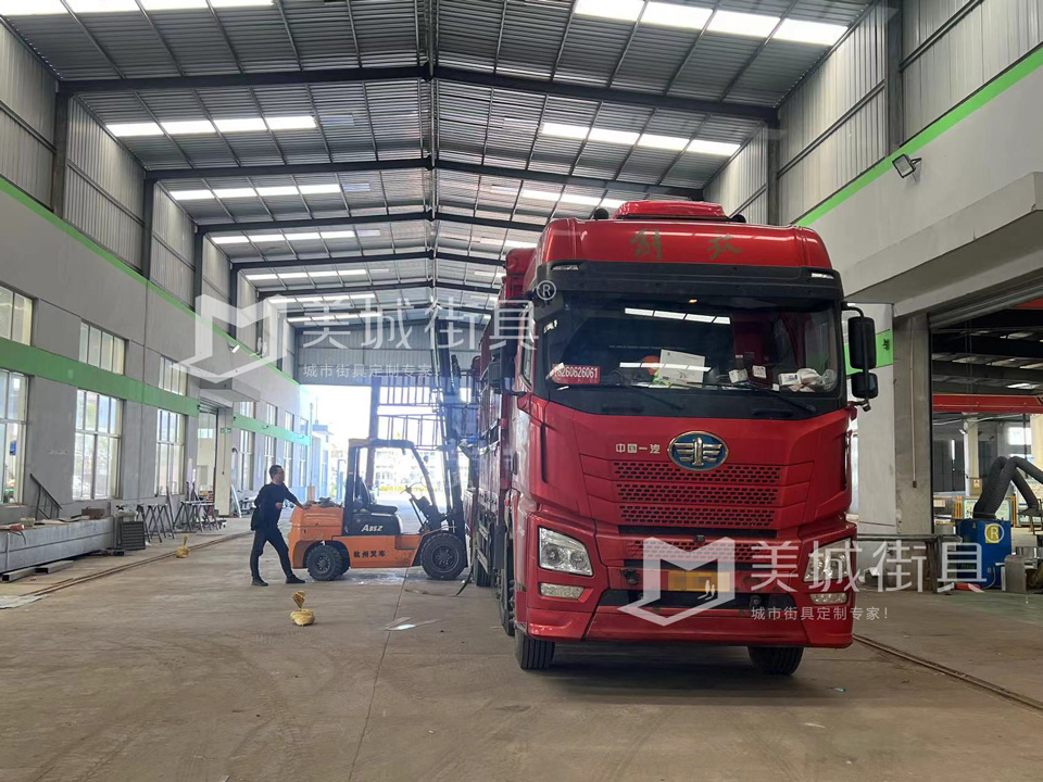 2024.4.8江(jiang)蘇鹽城(cheng)公(gōng)交候車(che)亭髮(fa)貨案例 2024.4.8江(jiang)蘇鹽城(cheng)公(gōng)交候車(che)亭髮(fa)貨案例